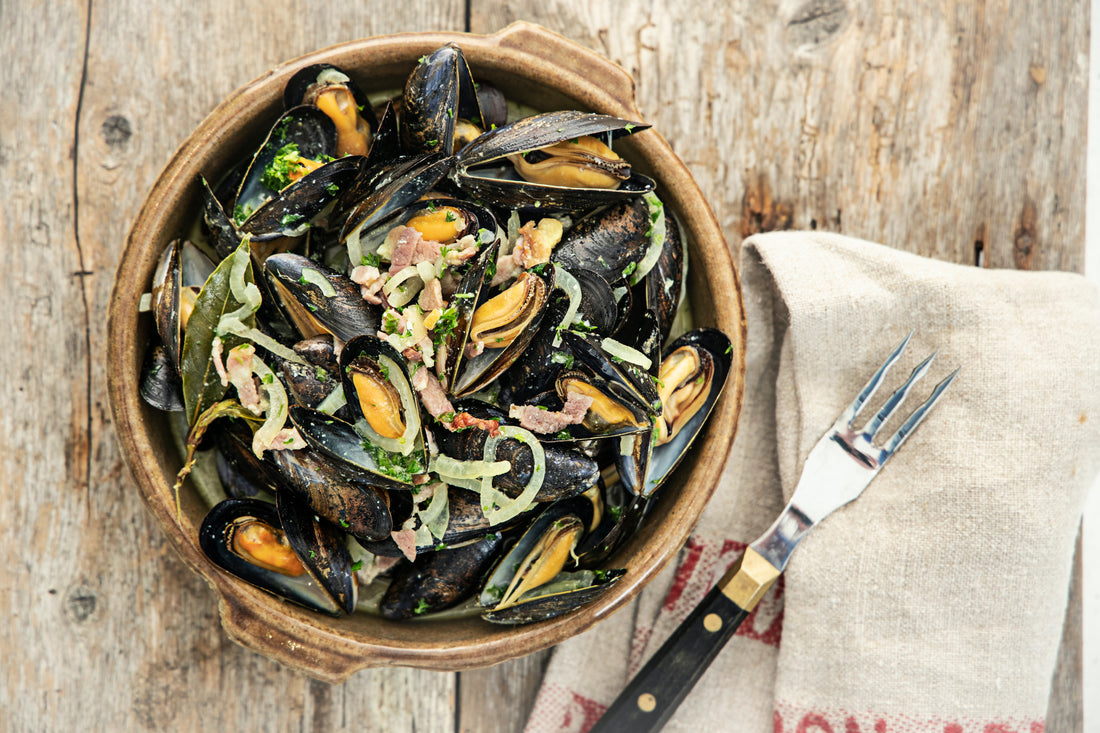 Steamed mussels with Cidona, curry spice and crème fraîche